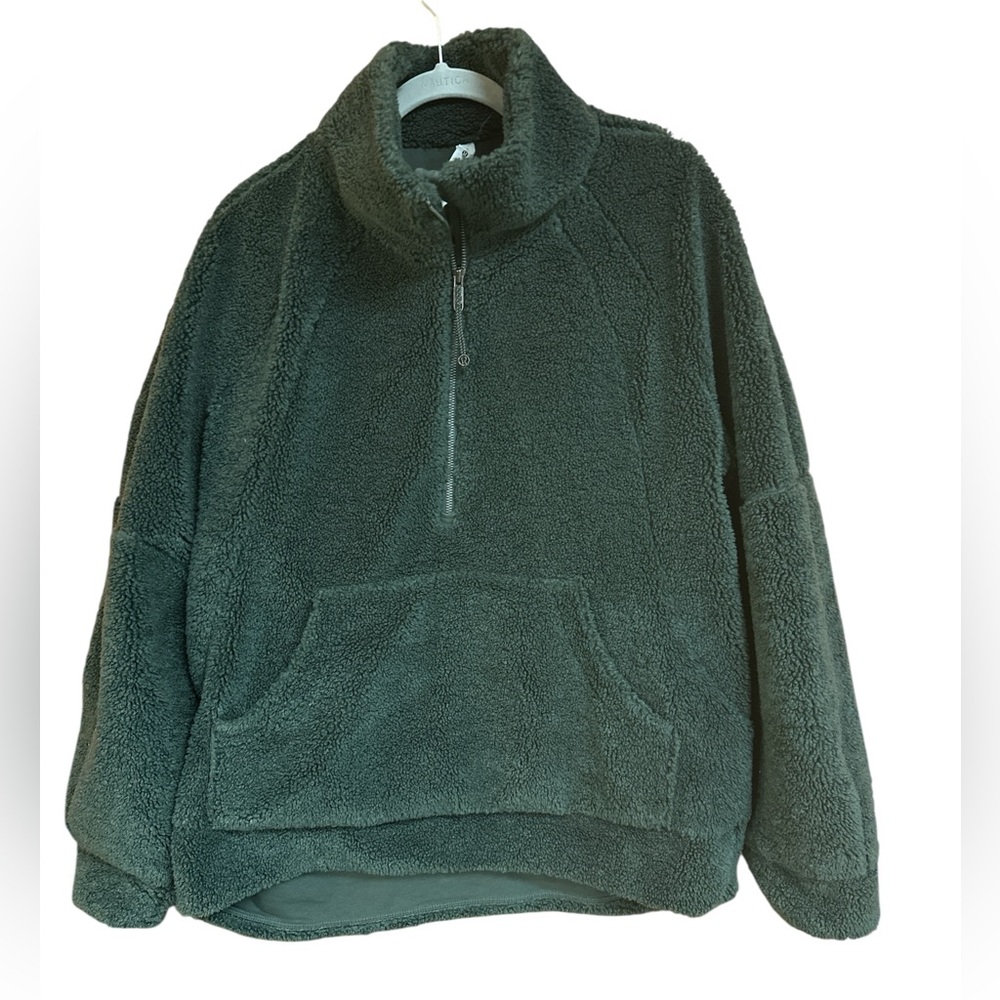 Lululemon Green Sherpa 1/2 Zip Fleece Kangaroo Pocket Lined Size M/L EUC